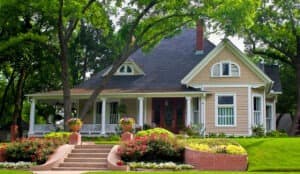 Exterior inspection of a Pittsburg rental home